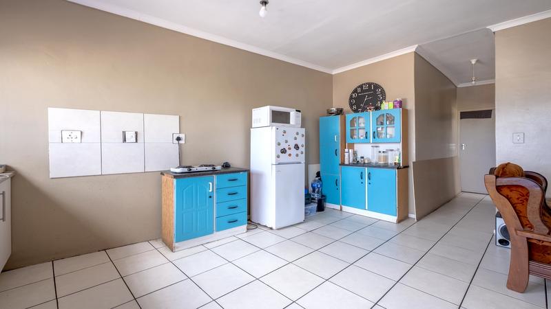 6 Bedroom Property for Sale in Kensington Western Cape